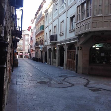 Pension Travesia Del Laurel Logrono Exterior photo