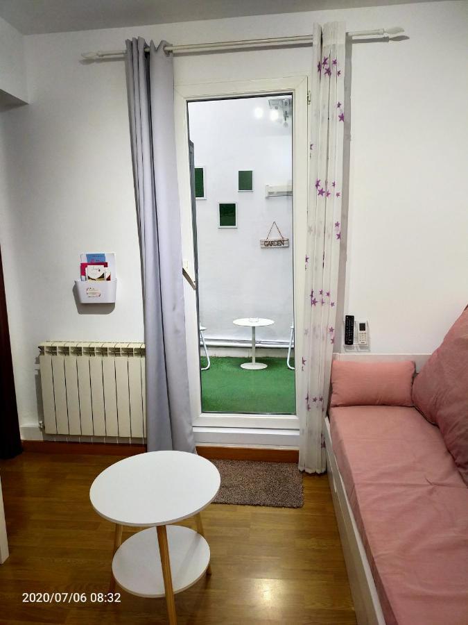 Pension Travesia Del Laurel Logrono Exterior photo